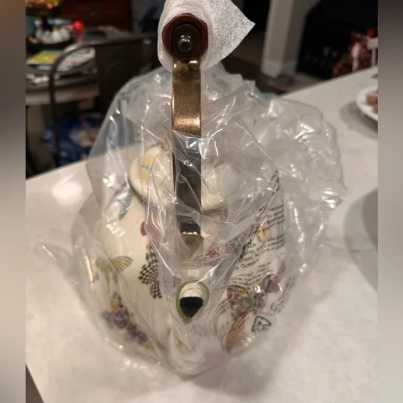MacKenzie-Childs Butterfly Garden 3 quart Tea Kettle (Never used!) - Picture 4 of 16